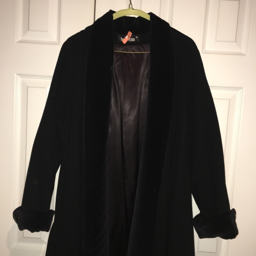 SWING COAT (PAUL LEVY DESIGNS)
